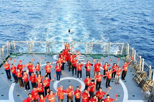 GS Nguyễn Hữu Liêm: Điều tôi chờ đợi không phải mức lương mà là thực sự được tôn trọng