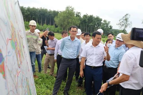 Đẩy nhanh tiến độ các dự án giao thông trọng điểm