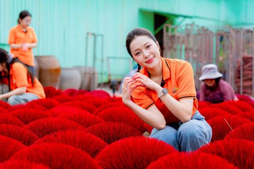 Hoa hậu Kiều Duy tốt nghiệp đại học, nhận học bổng toàn phần học thạc sĩ