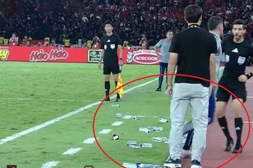 U23 Việt Nam vô hiệu hóa vũ khí ném biên của U23 Indonesia bằng chiến thuật độc lạ, HLV Kim Sang sik nói gì?