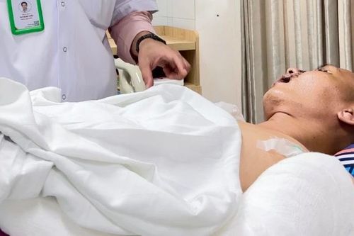 Vỡ gan, đa chấn thương sau tai nạn giao thông nghiêm trọng