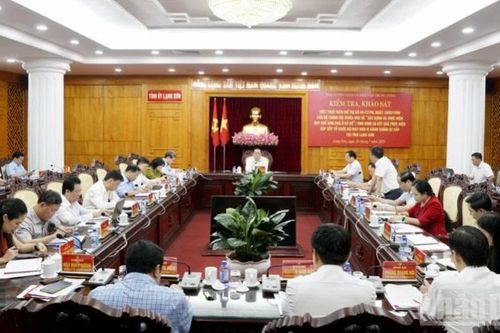 Trưởng ban Tuyên giáo và Dân vận Trung ương cùng đoàn công tác làm việc tại Lạng Sơn