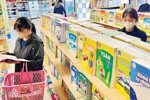 Một chương trình, nhiều bộ sách giáo khoa: Rà soát, đánh giá để tăng cường các giải pháp tốt hơn