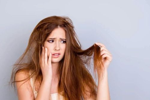 Tóc nhuộm khô xơ, khắc phục thế nào?