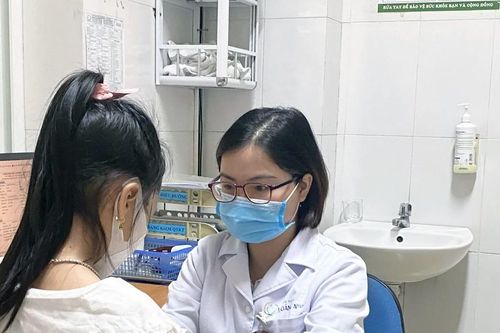 Dấu hiệu cảnh báo dậy thì sớm ở trẻ