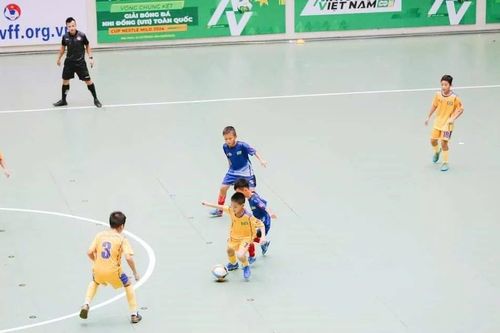 Từ sân chơi học đường đến những bài học trưởng thành đầu đời của trẻ