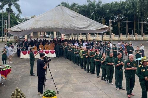 Kỷ niệm Ngày Thương binh - Liệt sĩ 27/7: Lời thì thầm của những ngôi mộ không tên