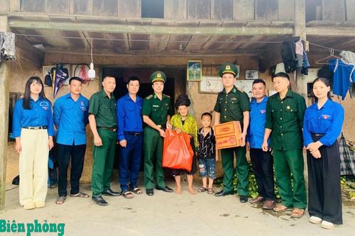 Tháng 7 tri ân nơi biên cương cực Bắc của Tổ quốc