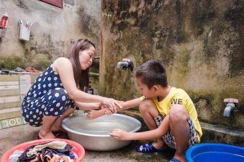 Không để công việc chăm sóc không lương nằm ngoài thống kê chính thức