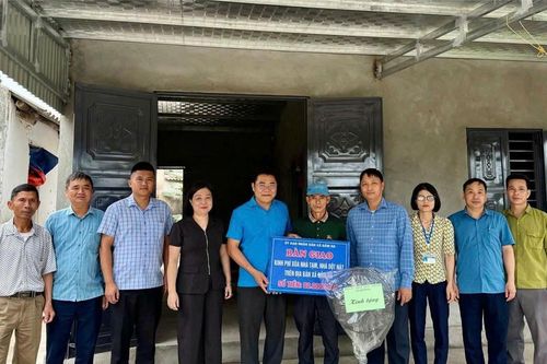Xóa nhà tạm, mở tương lai