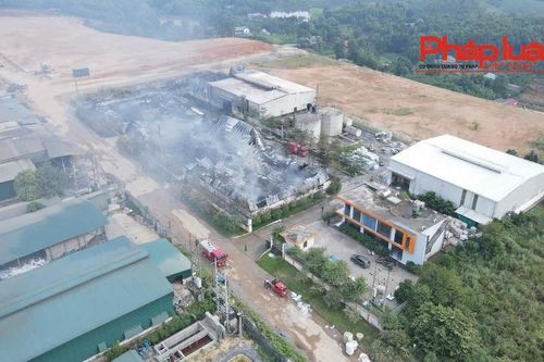 Khám nghiệm hiện trường, điều tra nguyên nhân vu cháy lớn tại cụm công nghiệp Âu Lâu