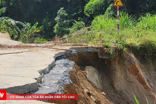 Sạt lở nghiêm trọng đường vào các bản biên giới của Thanh Hóa