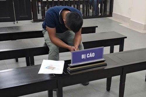 Kẻ 'ngáo đá' cầm dao, súng uy hiếp, người phòng vệ chính đáng nhận án tù