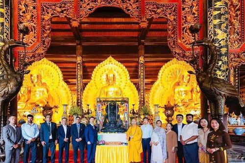 Chính phủ Pakistan tặng Giáo hội Phật giáo Việt Nam bản sao Tôn tượng Đức Phật