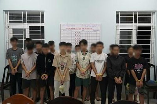 Khởi tố 16 thanh, thiếu niên dùng hung khí giải quyết mâu thuẫn