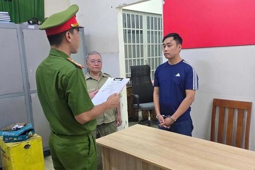 Bắt giám đốc công ty lừa tiền xuất khẩu lao động