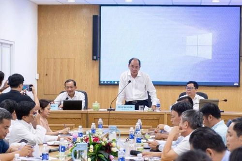 Thành phố Hồ Chí Minh: Tìm giải pháp ngăn chặn 'cò' bệnh viện