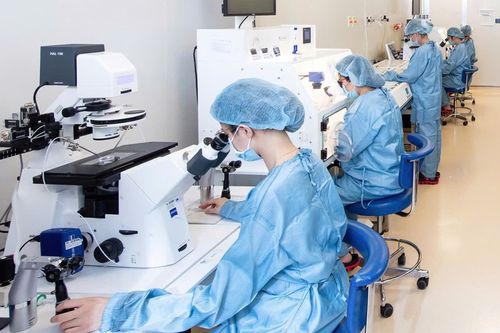 Thường xuyên tiếp xúc với hóa chất độc hại có thể tăng nguy cơ vô sinh ở nam giới