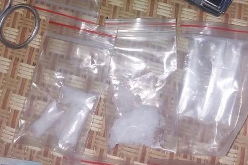 Triệt phá tụ điểm ma túy nằm sâu trong rừng cao su