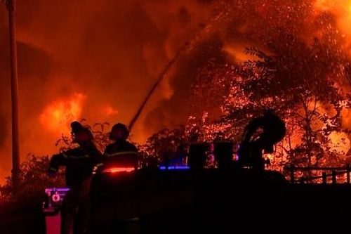 Khám nghiệm, điều tra vụ cháy thiệt hại 45 tỷ đồng nhà máy thủy tinh ở Lào Cai