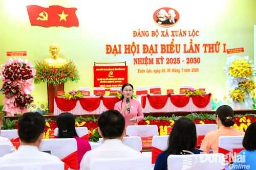 CHÀO MỪNG ĐẠI HỘI ĐẢNG BỘ CÁC CẤP, ĐẠI HỘI ĐẢNG BỘ TỈNH NHIỆM KỲ 2025-2030 VÀ ĐẠI HỘI LẦN THỨ XIV CỦA ĐẢNG Thường trực Tỉnh ủy Đồng Nai tổ chức rút kinh nghiệm từ đại hội điểm Đảng bộ xã Xuân Lộc
