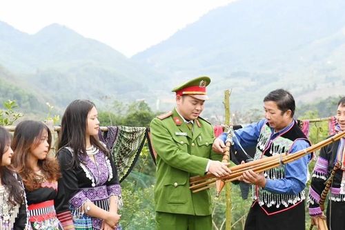 Người Mông ở Mỹ Á giữ gìn bản sắc văn hóa truyền thống