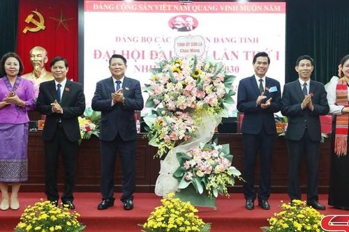 Phát huy sức mạnh đoàn kết, dân chủ, xây dựng Đảng bộ trong sạch, vững mạnh