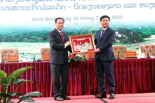 Việt Nam, Lào chia sẻ kinh nghiệm phát triển kinh tế di sản