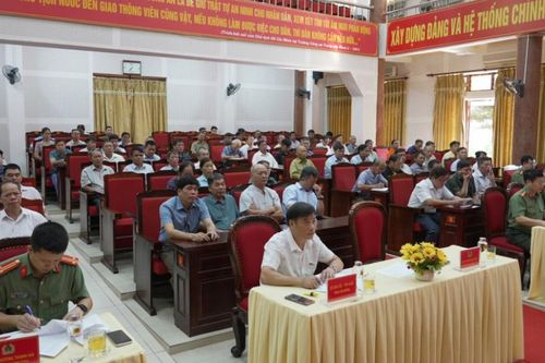 115 người có uy tín được tập huấn công tác vận động quần chúng