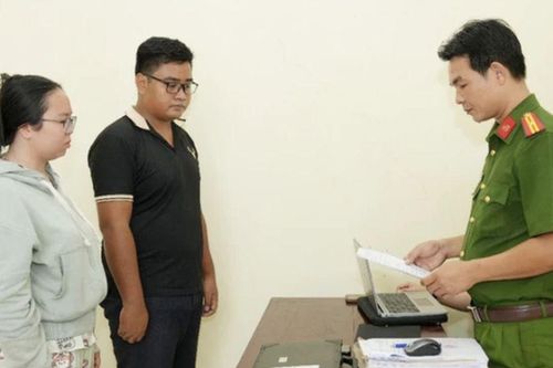 Kỳ dị chuyện 'phù phép' son, sáp, nước hoa thành bùa ngải để bán qua mạng cho nhiều người nhằm lừa tiền