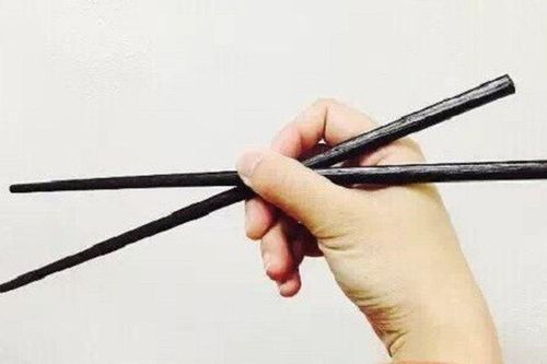 5 năm không thay đũa, người phụ nữ nhiễm độc tố nguy hiểm hơn cả thạch tín