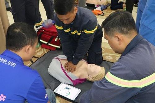 Tăng cường công tác đào tạo giảng viên nguồn cấp cứu ngoại viện