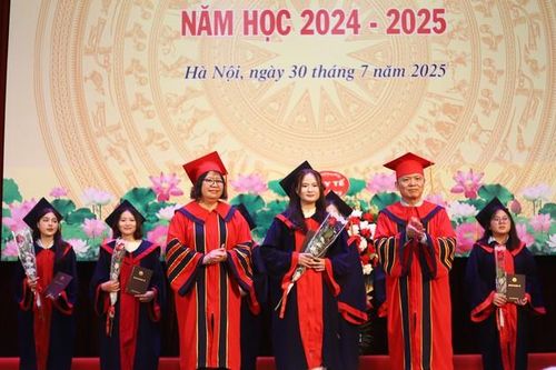 Thêm gần 400 nhân lực y tế chất lượng cao phục vụ chăm sóc sức khỏe nhân dân