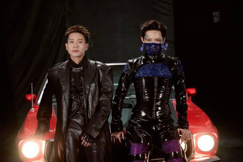 Quân A.P rủ Pháp Kiều 'cháy' hết mình trong MV 'Falling with you'
