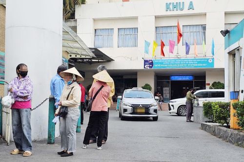 Nhận diện rõ các loại 'cò bệnh viện' ở TP.HCM