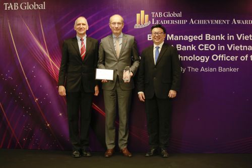 Techcombank nhận 3 giải thưởng xuất sắc từ The Asian Banker