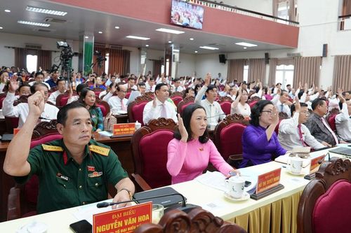 Thông qua chính sách hỗ trợ cán bộ, công chức, viên chức, người lao động sau sáp nhập tỉnh