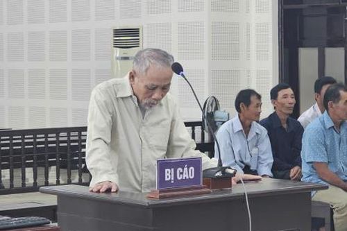 Giả mạo 'chạy giấy tờ đất', chiếm đoạt hơn 727 triệu đồng