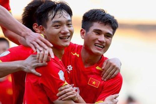 Đội hình những nhà vô địch U23 Đông Nam Á 2025: Phi Hoàng, chiến binh thầm lặng