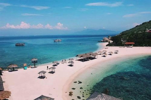 Có gì ở bãi tắm đôi khiến du khách mê mẩn gọi là 'Maldives Việt Nam'?