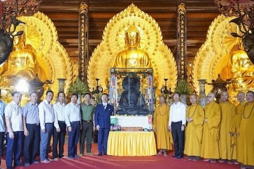 Chính phủ Pakistan trao tặng phẩm quý cho Giáo hội Phật giáo Việt Nam