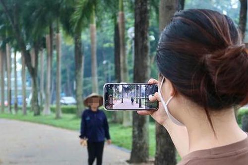 Từ 2026, ghi hình nơi công cộng phải thông báo cho người bị ghi