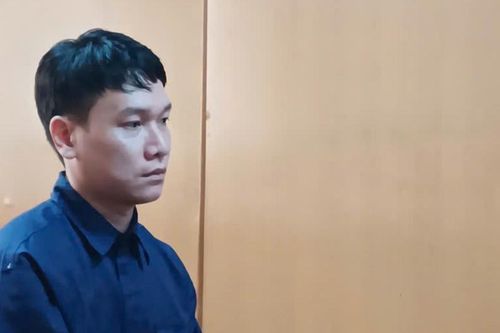 Gã trai bắt cóc con nợ đưa về nhà, lời đe dọa gây khiếp sợ