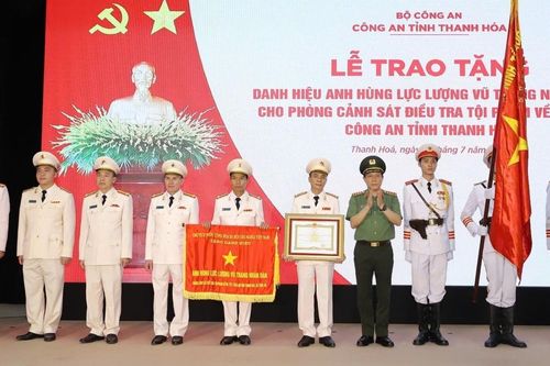 Phòng CSĐT tội phạm ma túy Công an Thanh Hóa nhận danh hiệu Anh hùng LLVTND