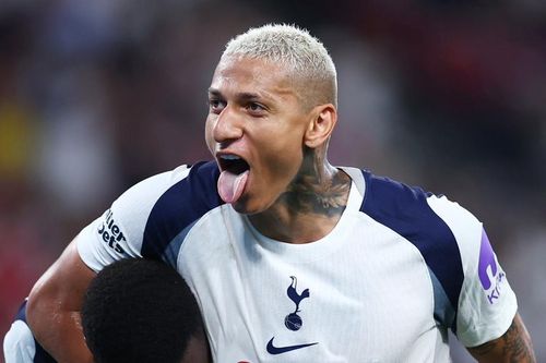 Tottenham đánh bại Arsenal ngày ra mắt Gyokeres