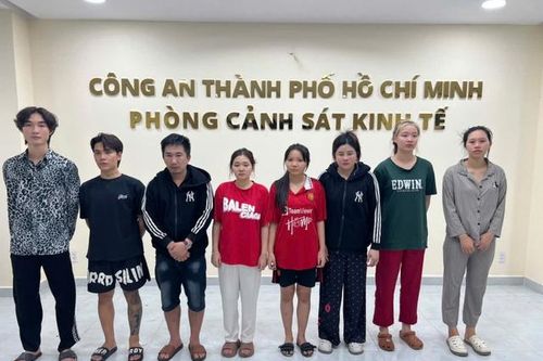 Quán bar phố Tây 'phù phép' bóng cười thành cocktail, thu trăm tỷ đồng bất chính