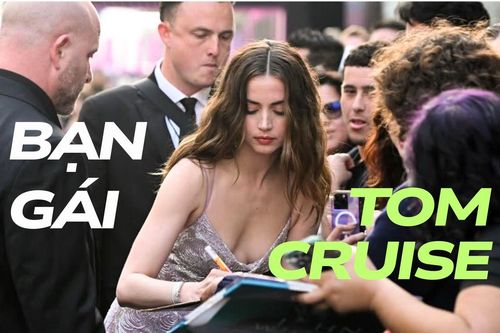 Nhan sắc nóng bỏng của bạn gái tài tử Tom Cruise