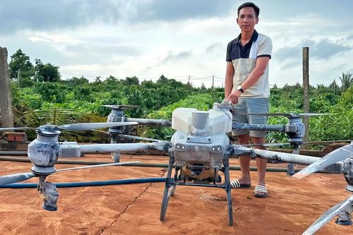 Trần Văn Nghĩa: Nông dân 4.0 và người hùng giữa dòng lũ