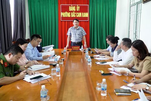 Kiểm tra công tác chuẩn bị đại hội tại phường Bắc Cam Ranh