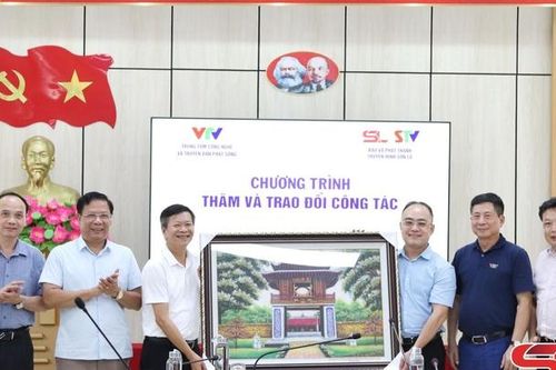 Tăng cường hợp tác giữa Trung tâm Công nghệ và Truyền dẫn phát sóng với Báo và phát thanh, truyền hình Sơn La